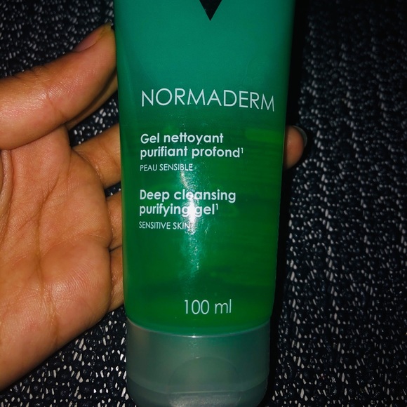 Vichy Normaderm cleansing gel for sensitive skin! - Picture 2 of 5